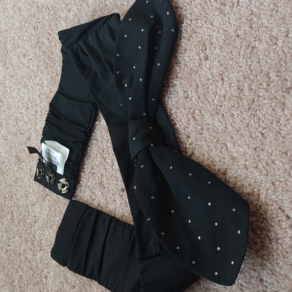 BCBG MaxAzria Elastic Bow Belt - Picture 2 of 4